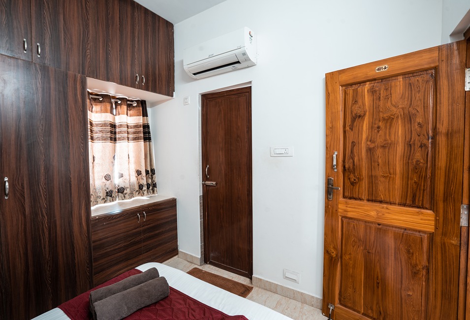 Double Bed Room (16)