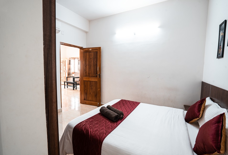 Double Bed Room (4)