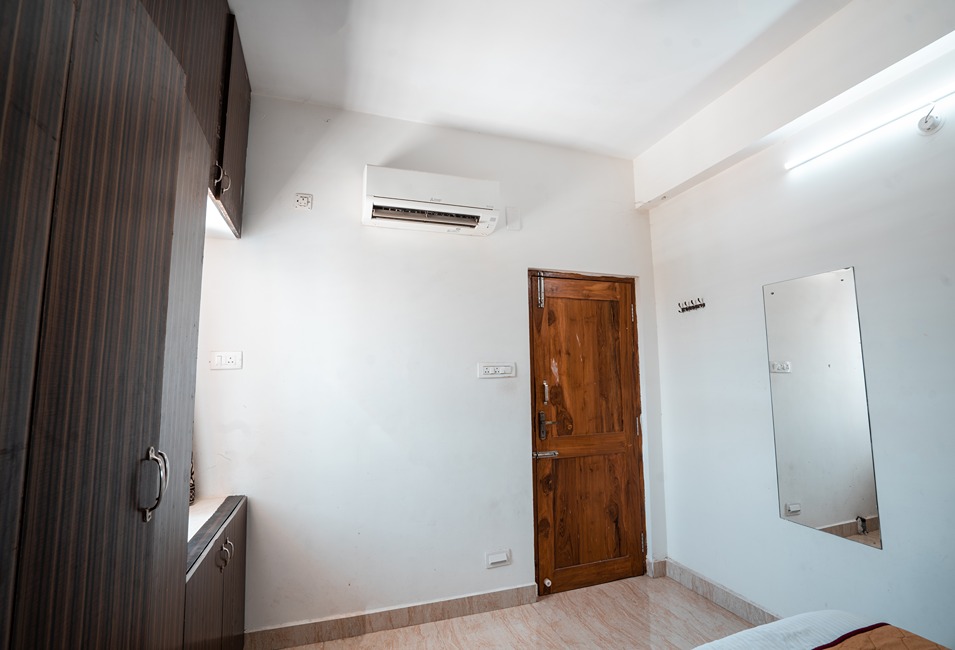 Single Bed Room (2)