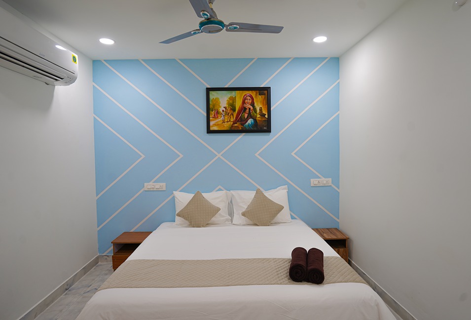 Studio Apartments (12)