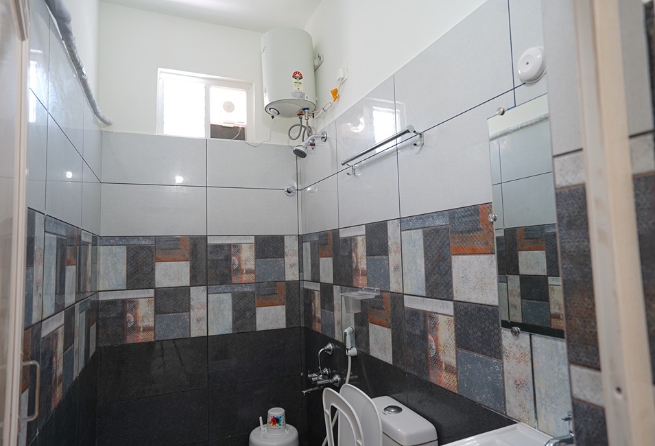 Studio Apartments (21)