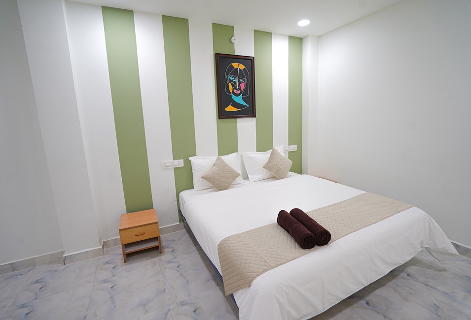 Studio Apartments (23)
