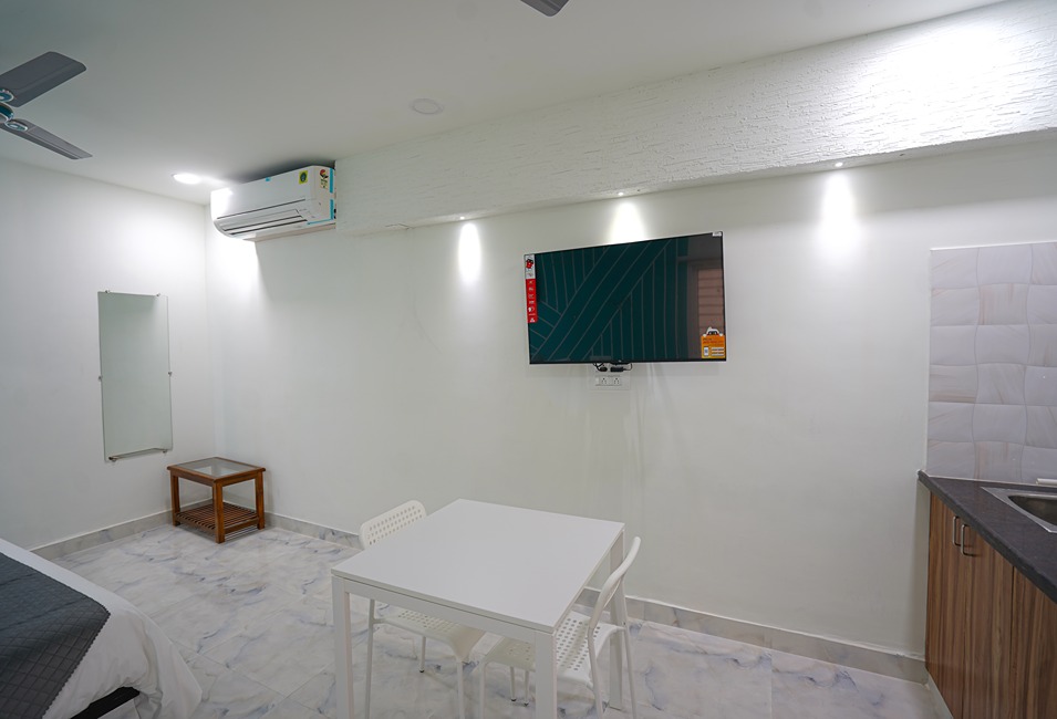 Studio Apartments (8)